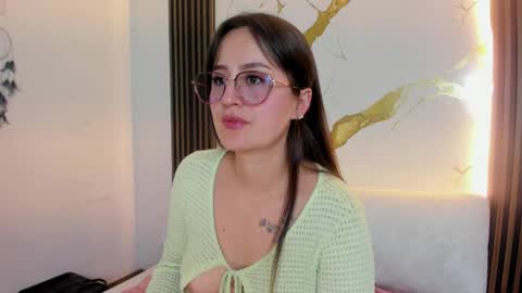 Nina online show from 06-01-26, 06:31