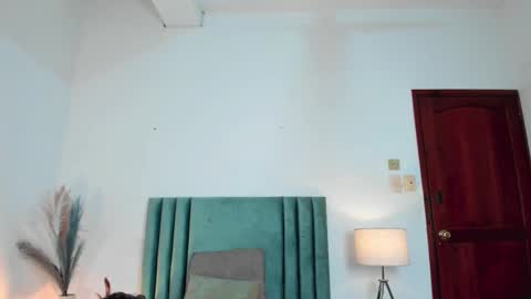 Nina online show from 02-21-25, 06:15