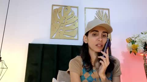 Nina online show from 09-28-25, 02:22