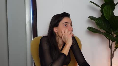 NinaCrystal online show from 10-31-25, 08:26