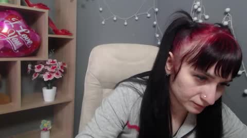 ninaflawlees online show from 02-13-26, 07:26