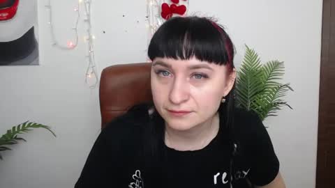 Snapshot of ninaflawlees chatting on 05-18-26, 12:22 ninaflawlees online show from 05-18-26, 12:22