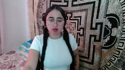 N I N A online show from 11-25-25, 03:56