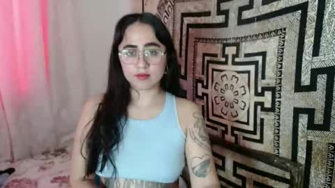 N I N A online show from 03-22-26, 04:10