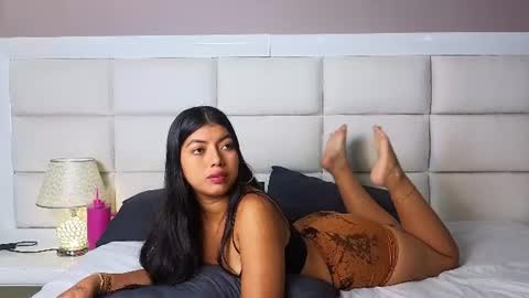 Snapshot of ninaluxx chatting on 06-09-26, 02:17 ninaluxx online show from 06-09-26, 02:17