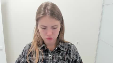 ninarihh online show from 09-26-25, 07:34