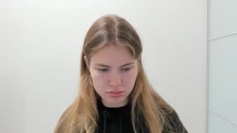 ninarihh online show from 11-09-25, 09:51