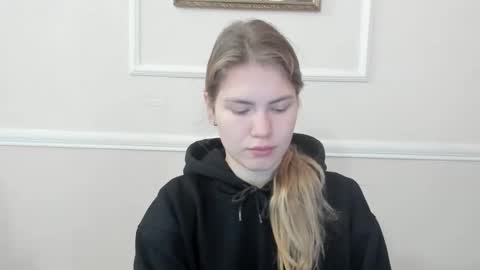 ninarihh online show from 12-04-25, 12:14