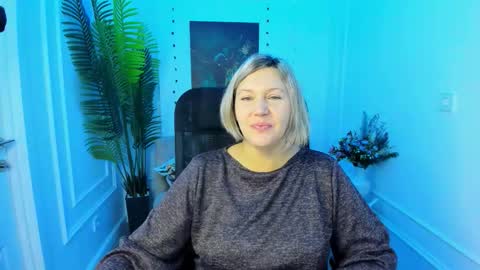 ninastarle online show from 10-15-25, 04:45