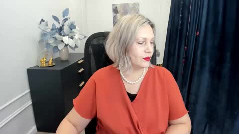 ninastarle online show from 11-22-25, 05:06