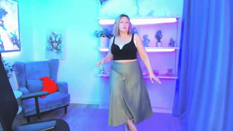 ninastarle online show from 05-18-26, 04:29