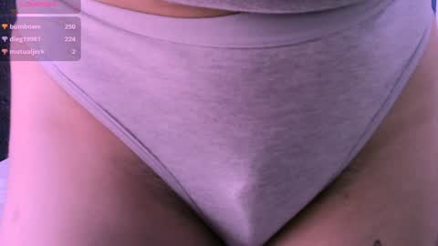 Nina online show from 01-20-25, 06:32