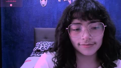 Nina online show from 10-20-25, 01:33