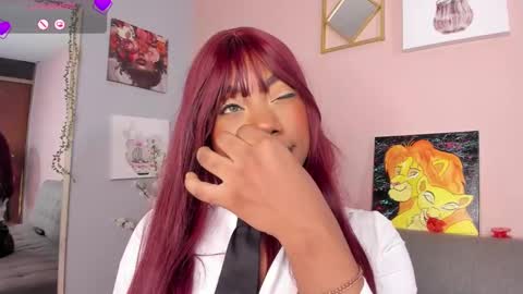 Snapshot of nini_martinii chatting on 02-15-25, 03:39 NINI  online show from 02-15-25, 03:39