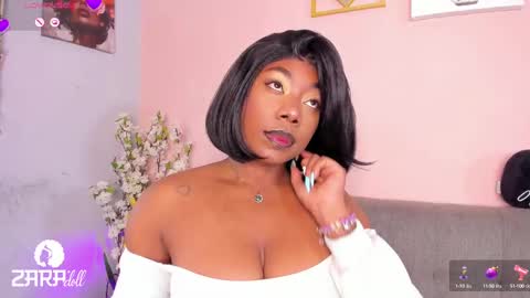 Snapshot of nini_martinii chatting on 09-18-25, 10:06 NINI  online show from 09-18-25, 10:06