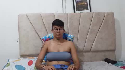 nini_smith online show from 04-25-26, 05:10