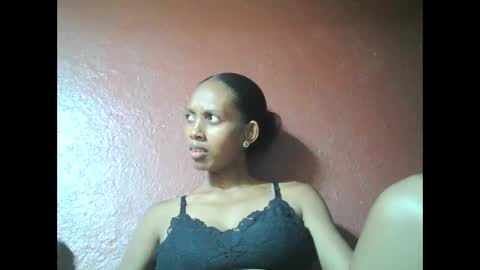 ninie246746 online show from 02-12-25, 09:52