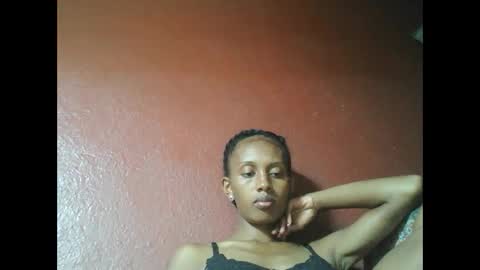 ninie246746 online show from 02-16-25, 01:27