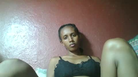 ninie246746 online show from 02-16-25, 07:49