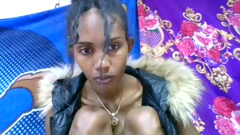 Snapshot of ninie246746 chatting on 06-12-26, 05:50 ninie246746 online show from 06-12-26, 05:50