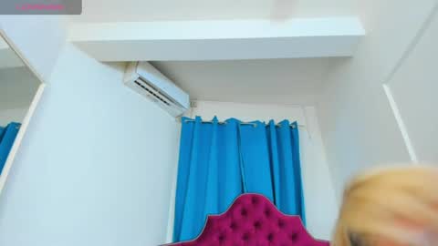 Snapshot of ninna_dee chatting on 07-09-26, 03:43 nina dee online show from 07-09-26, 03:43