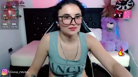 Snapshot of ninna_raven chatting on 06-20-26, 01:52 Ninna online show from 06-20-26, 01:52