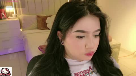 Nina online show from 05-17-26, 12:34
