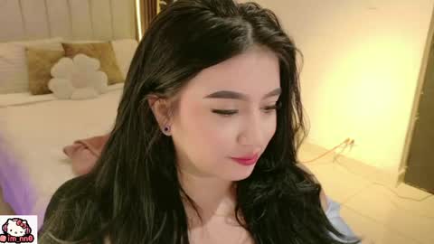 Nina online show from 06-04-26, 01:17
