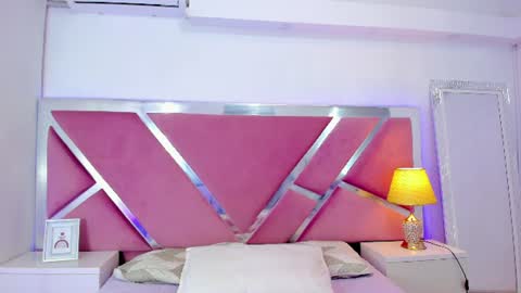 Ninna  online show from 06-12-26, 01:32