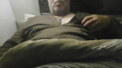 nipplepain007 online show from 07-09-26, 11:47