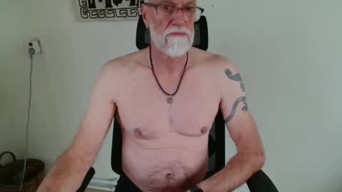nipplesilverdad55 online show from 11-10-25, 09:08