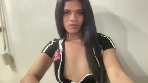 Snapshot of nishitatoe chatting on 12-27-24, 06:42 nishi online show from 12-27-24, 06:42