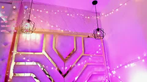  V I C T O R I A   online show from 04-20-26, 07:04