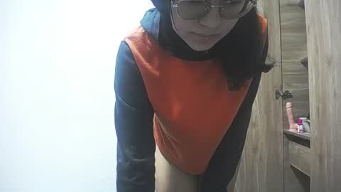 Snapshot of nix_vane chatting on 06-25-26, 04:34 nix_vane online show from 06-25-26, 04:34