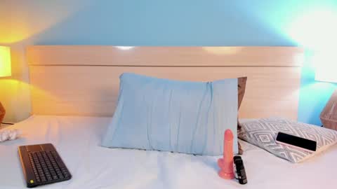 Snapshot of nixierose_ chatting on 07-26-26, 10:16 Nixie online show from 07-26-26, 10:16