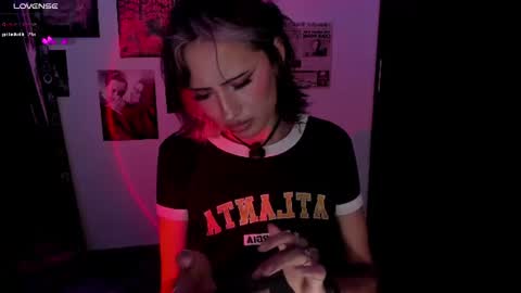 Snapshot of nixxie_ chatting on 06-26-26, 02:27 Nixxie online show from 06-26-26, 02:27