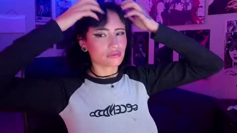 Snapshot of nixxie_ chatting on 07-24-26, 04:10 Nixxie online show from 07-24-26, 04:10