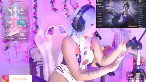 Nixy Sama online show from 12-21-25, 12:40