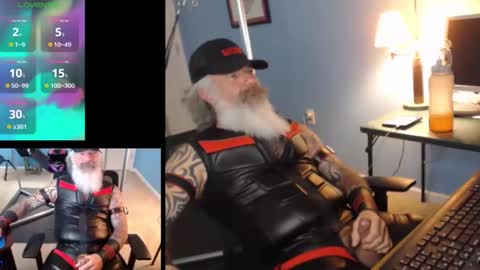 Snapshot of njdbear chatting on 12-01-24, 09:48 Don online show from 12-01-24, 09:48