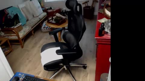 Snapshot of njdbear chatting on 05-12-26, 07:44 Don online show from 05-12-26, 07:44