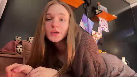 Tears Lora online show from 05-16-26, 10:36