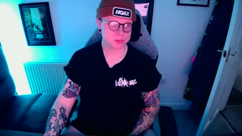 Snapshot of nlrb93 chatting on 12-08-24, 02:30 BNate93 online show from 12-08-24, 02:30