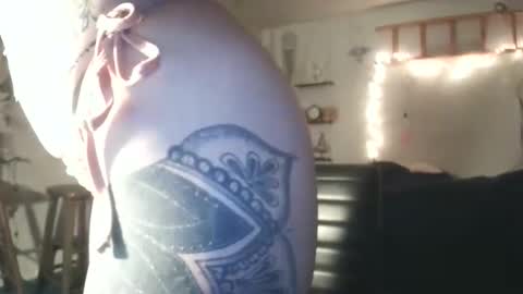 No face online show from 04-22-26, 02:25