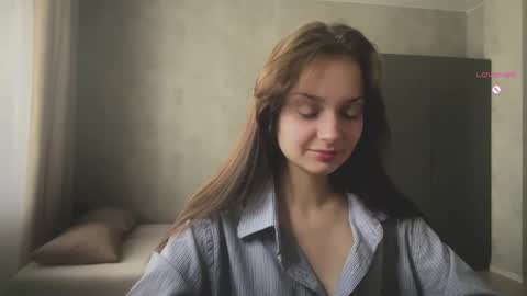Snapshot of no_rose_without_a_thorn chatting on 05-21-26, 03:24 Nora online show from 05-21-26, 03:24