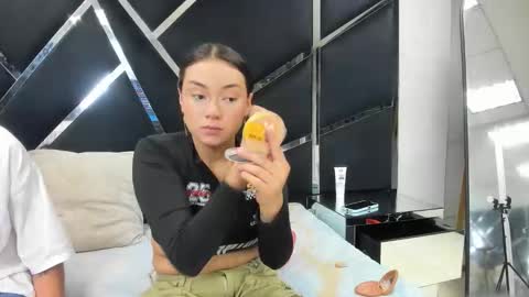 NoaandArez online show from 02-14-26, 03:03