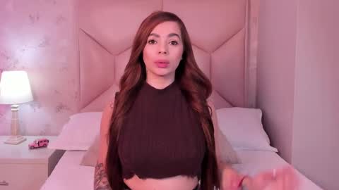 Snapshot of noa_butterfly chatting on 02-20-25, 11:53 ambarsulliva online show from 02-20-25, 11:53