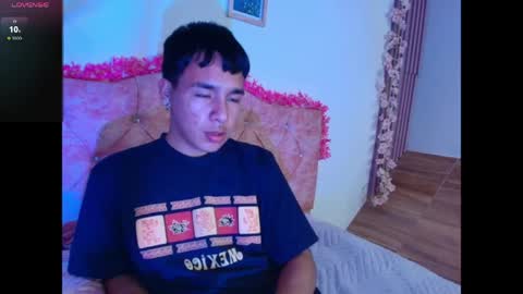 Snapshot of noa_hot69 chatting on 05-15-26, 06:20 Noah online show from 05-15-26, 06:20