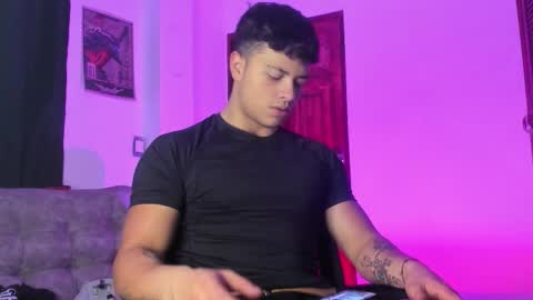 noah_223 online show from 02-07-26, 05:44