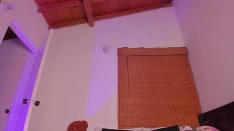 Sara  online show from 12-04-25, 07:00