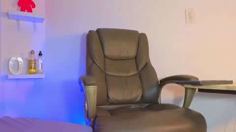 NOAH  online show from 01-10-25, 02:57